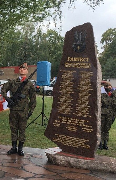 Witkowo_pomnik1 Pomnik Pamięci Ofiar Katyńskich Ziemi Witkowskiej
