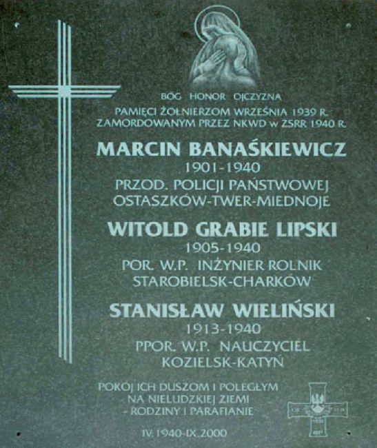tablica pamiątkowa poświęcona Marcinowi Banaśkiewiczowi