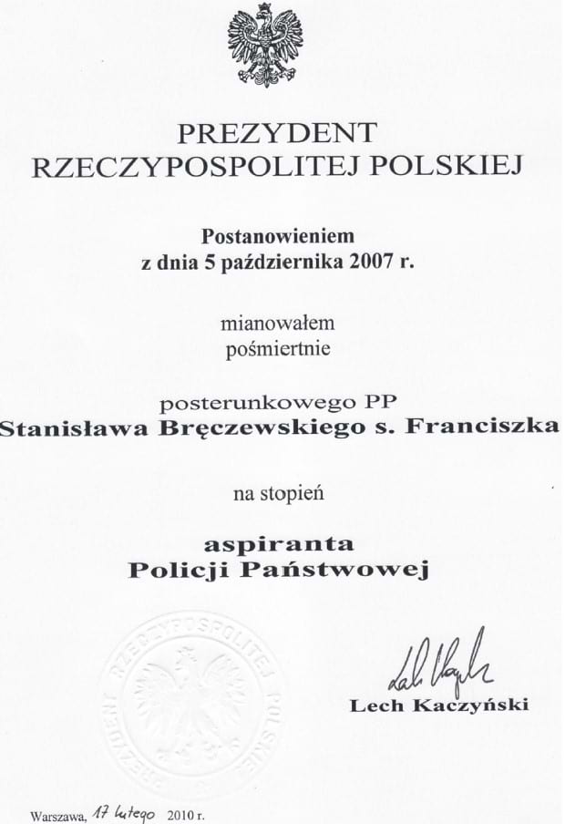 Dokument pośmiertnego awansu z 2010 roku Stanisława Bręczewskiego.