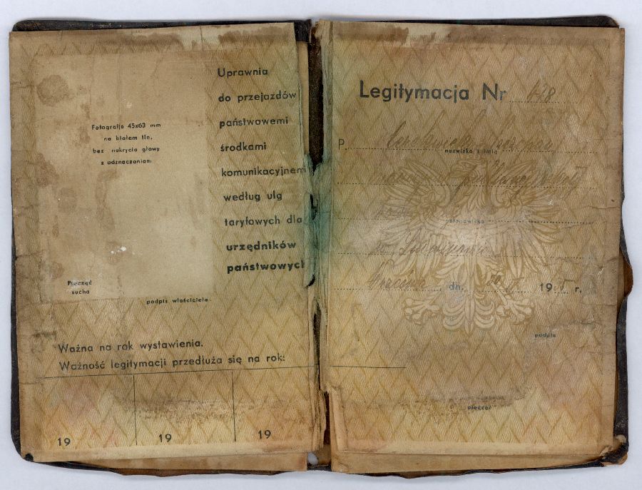 Legitymacja znaleziona przy ppor. Szczepanie Cerekwickim w Katyniu. 