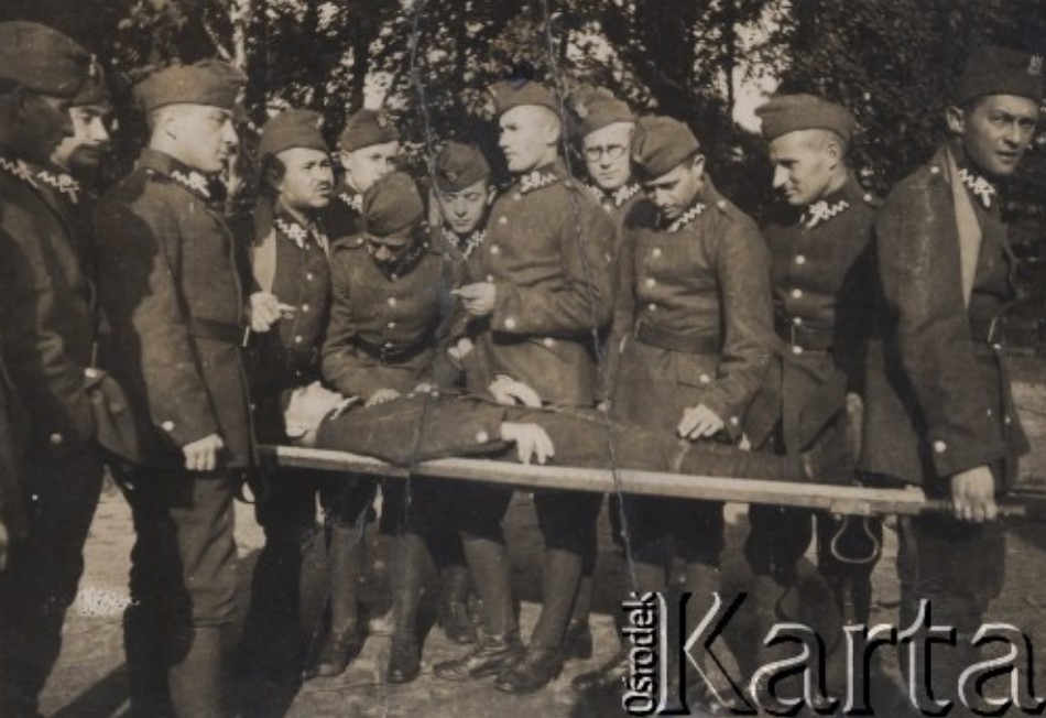 Żołnierze - ćwiczenia wojskowe 1932 rok.