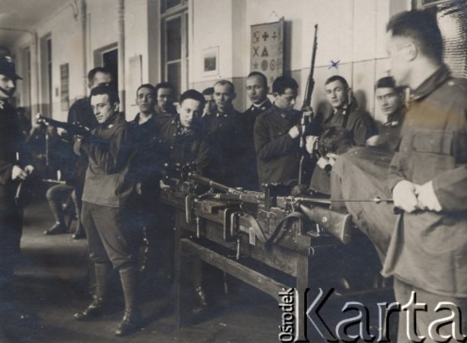 Żołnierze - ćwiczenia wojskowe 1932 rok.