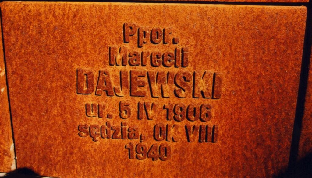 Podporucznik Marceli Dajewski - tabliczka na cmentarzu wojennym w Katyniu