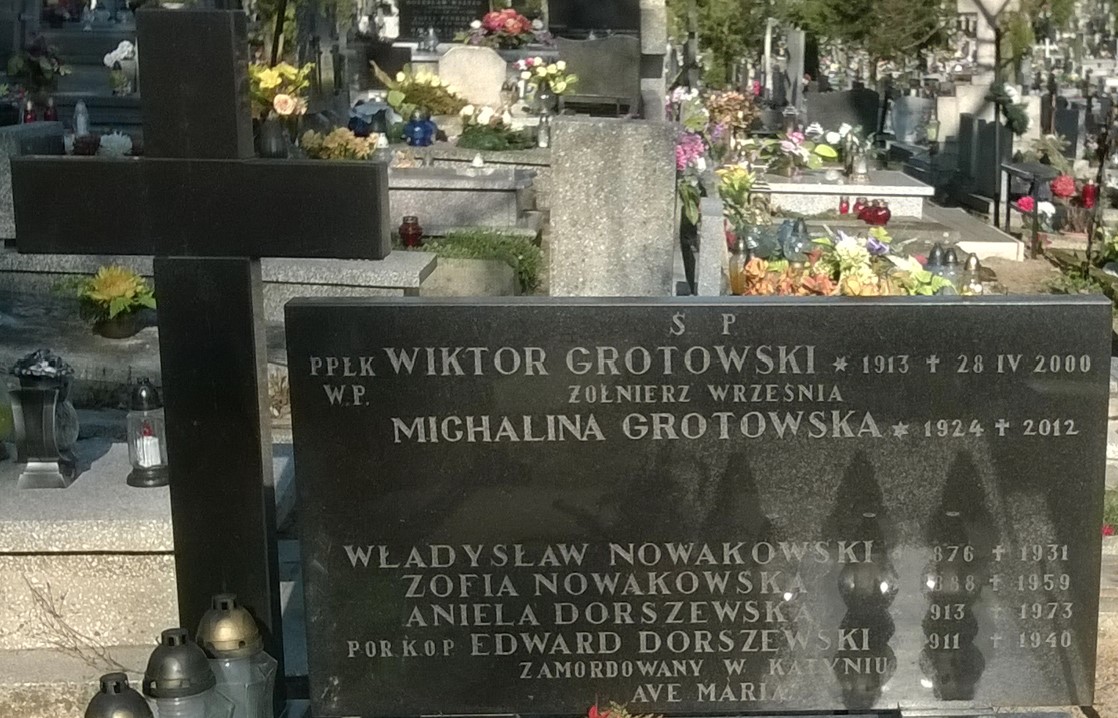 Symboliczne upamiętnienie por. Edwarda Dorszewskiego (cmentarz komunalny Włocławek). 