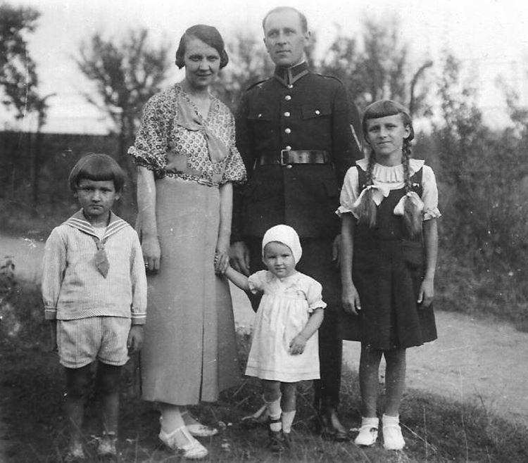 Władysław Dusiewicz z rodziną, lata 30-te XX wieku.