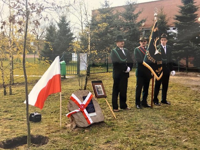 Uroczystość posadzenia Dębu Pamięci Wacława Foltyna