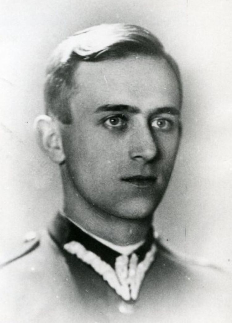 Stanisław Frąckowiak w mundurze oficerskim.