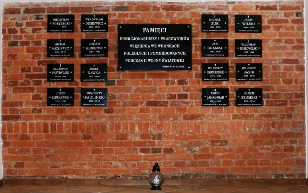Ściana pamięci we Wronkach