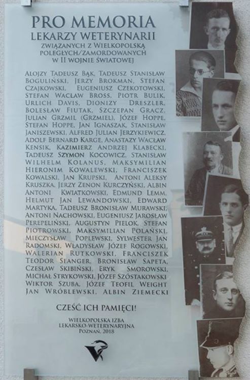 Tablica Pro Memoria lekarzy weterynarii