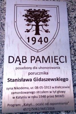 Gidaszewski_Stanislaw-DabPamieciLawica1 Stanisław Gidaszewski - dąb pamięci na poznańskiej Ławicy.