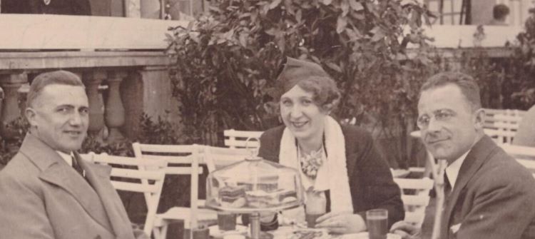 Szamotuły. Bracia Gielniak z siostrą. Od lewej Władysław, Celina i Aleksander. Lata 30-te XX wieku. 