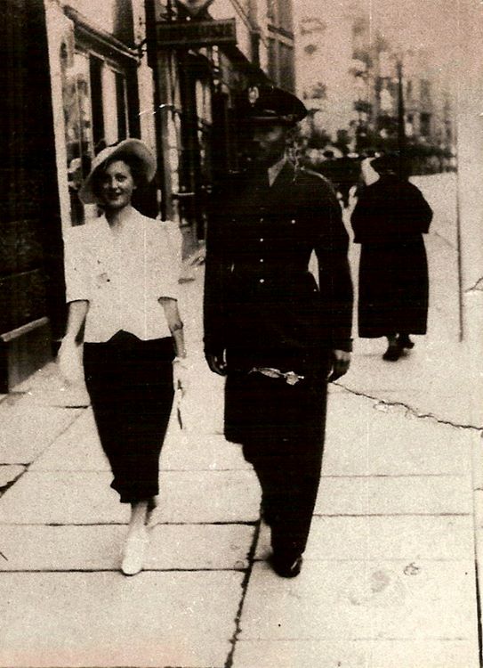 J&oacute;zef Gliszczyński z narzeczoną Marylą w Poznaniu. 