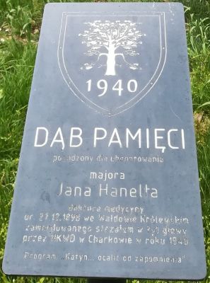Hanelt_Jan-tablicaDabPamieci Tablica - Dąb Pamięci majora Jana Hanelta