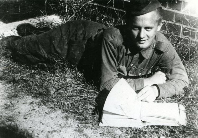 Franciszek Haschek w mundurze polowym Wojska Polskiego.