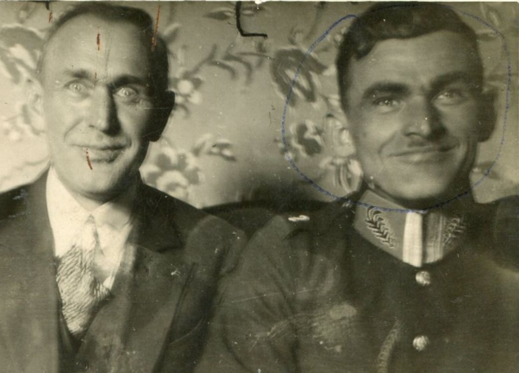 Starszy posterunkowy Franciszek Idaszak w mundurze PP