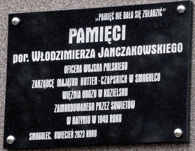 Tablica pamięci porucznika Włodzimierza Janczakowskiego.