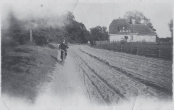 Budynek Policji Państwowej w Ludomach, obecnie własność prywatna. 