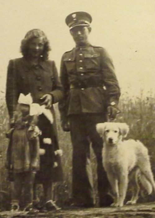 J&oacute;zef Jeneralczyk z żoną Leokadią i c&oacute;rką Wandą. 