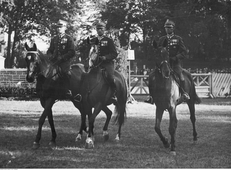 Międzynarodowe Zawody Hippiczne na hipodromie w Łazienkach Kr&oacute;lewskich w Warszawie.