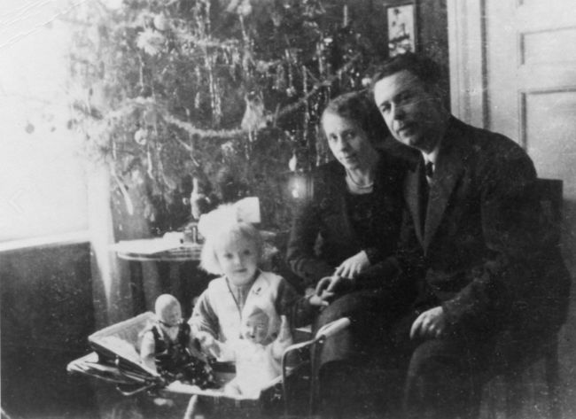 Bernard Kłos z żoną Ireną i córką Lukrecją.