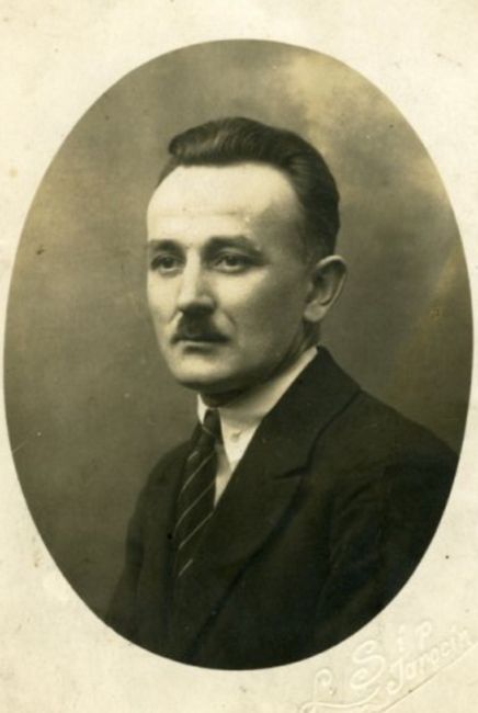 Leon Krukowski w ubraniu cywilnym 