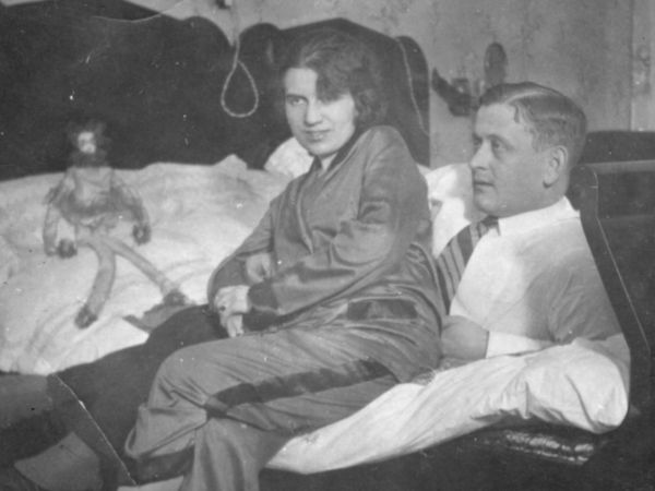 Tomasz Machciński z żoną Gwiazdka 1929 roku. Materiały udostępnione przez IPN.