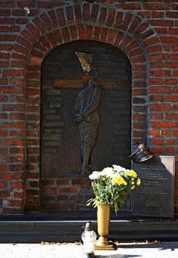 Tablice Pamięci Ofiar Katynia w Środzie Wielkopolskiej.