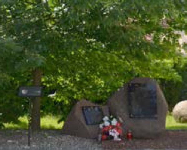 Leżajsk pomnik katyński