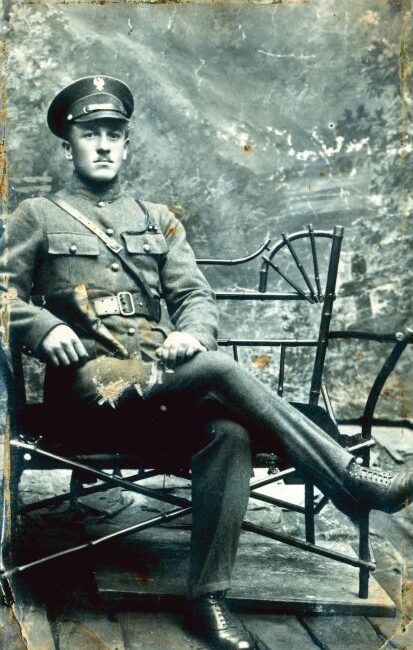 Ignacy Michalczyk w mundurze policjanta, 1921 rok.