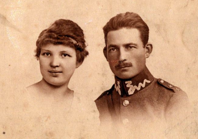 Antoni Minikowski z żoną Heleną.