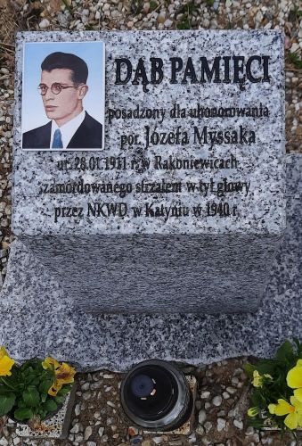 J&oacute;zef Myssak - kamień Dąb Pamięci