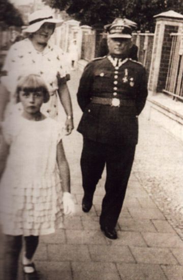 Kapitan Ignacy Nowak z rodziną na wakacjach 1935r.