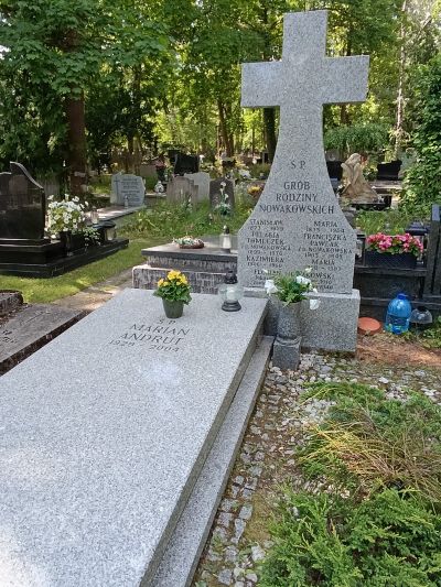 Grobowiec rodziny Nowakowskich na cmentarzu na poznańskiej Nowinie.