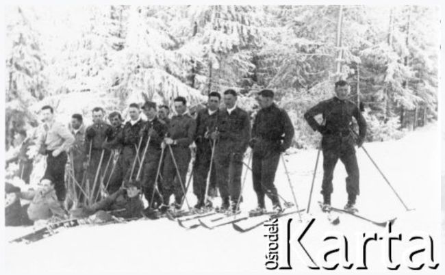 Jan Pałys na kursie narciarskim dla oficer&oacute;w Wojska Polskiego.
