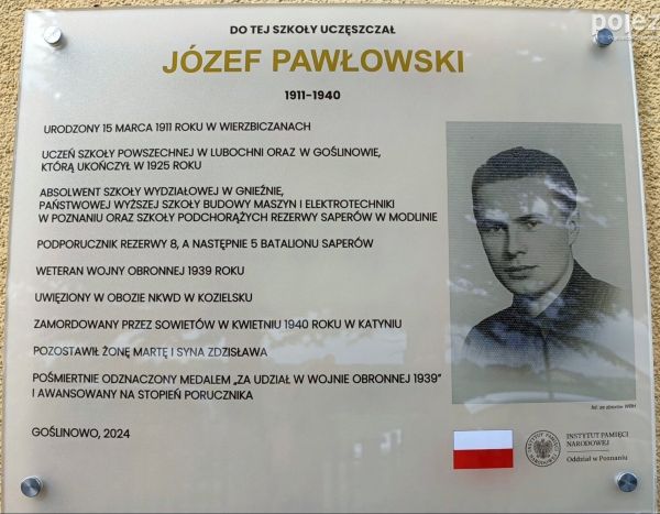 Tablica pamiątkowa J&oacute;zefa Pawłowskiego w Goślinie.