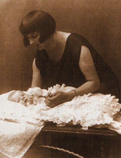 Zofia Piasecka z synem Alfredem, 1927 rok.