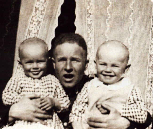 Jan Rubas z synami Henrykiem i Mirosławem 1936