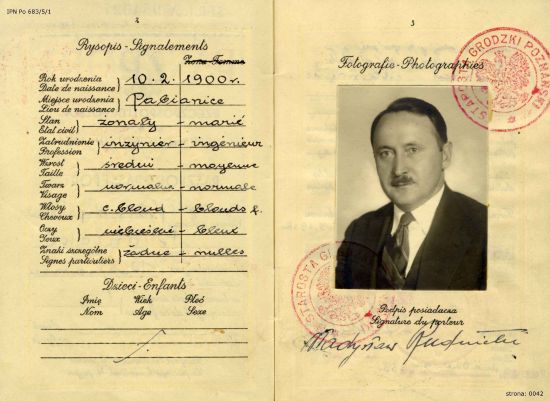 Strona informacyjna z paszportu Władysława Rudnickiego.