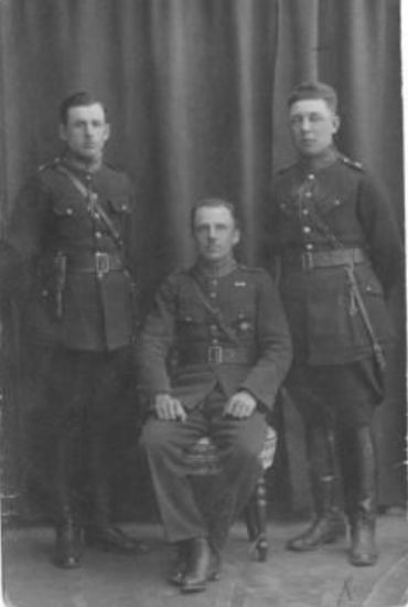 Franciszek Rybicki w mundurze policjanta.