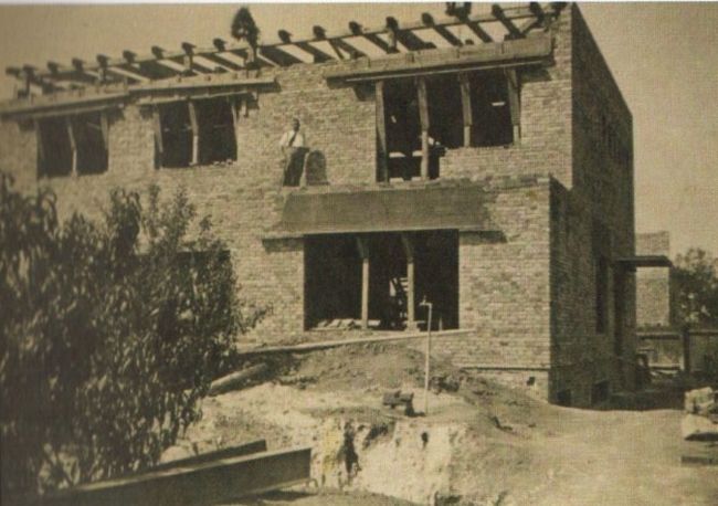 Dom Wandalina Sierszeńskiego w budowie