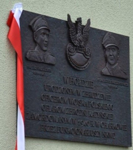 Tablica pamięci braci Skrzydlewskich w Zbrudzewie