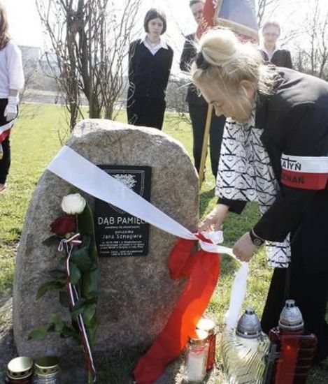 Dąb Pamięci Jana Szmagiera odsłonięcie
