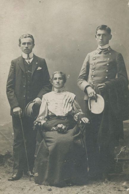 Bracia Trzeciak z Matką Heleną