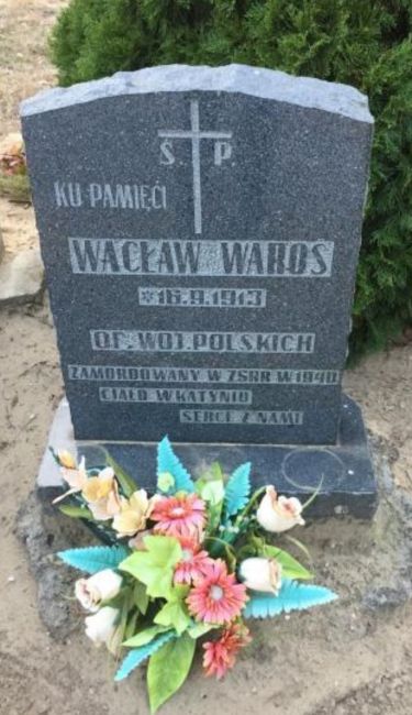 Wacław Waroś grób symboliczny