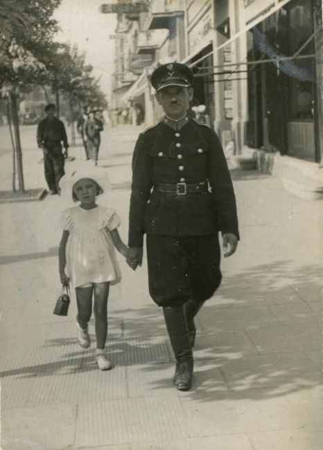 Ignacy Nepomucen Wolny z dzieckiem 
