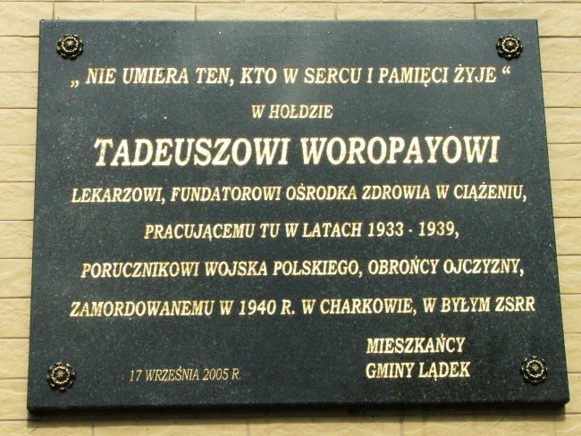 Tablica pamięci Tadeusza Woropaj, ośrodek zdrowia