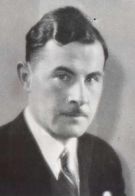 Czesław J&oacute;zef Golędzinowski w ubraniu cywilnym