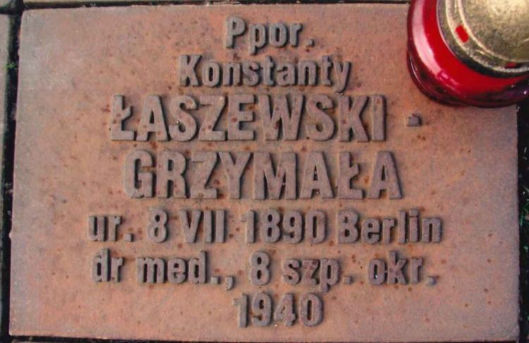 Tabliczka cmentarna Konstantego Łaszewskiego Grzymały
