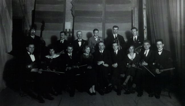 Leon Pawlak w orkiestrze smyczkowej w Poznaniu 1937 rok