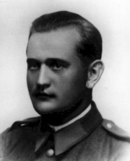 Leon Pawlak w mundurze